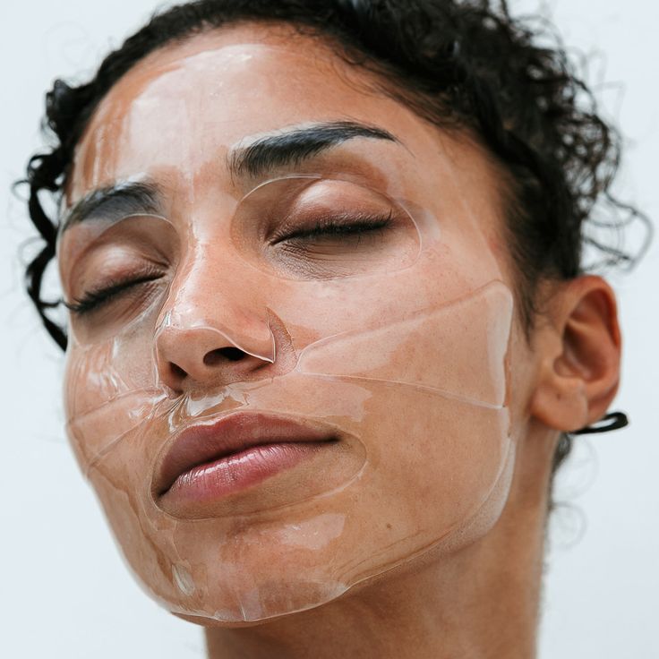 Hydrogel mask applied